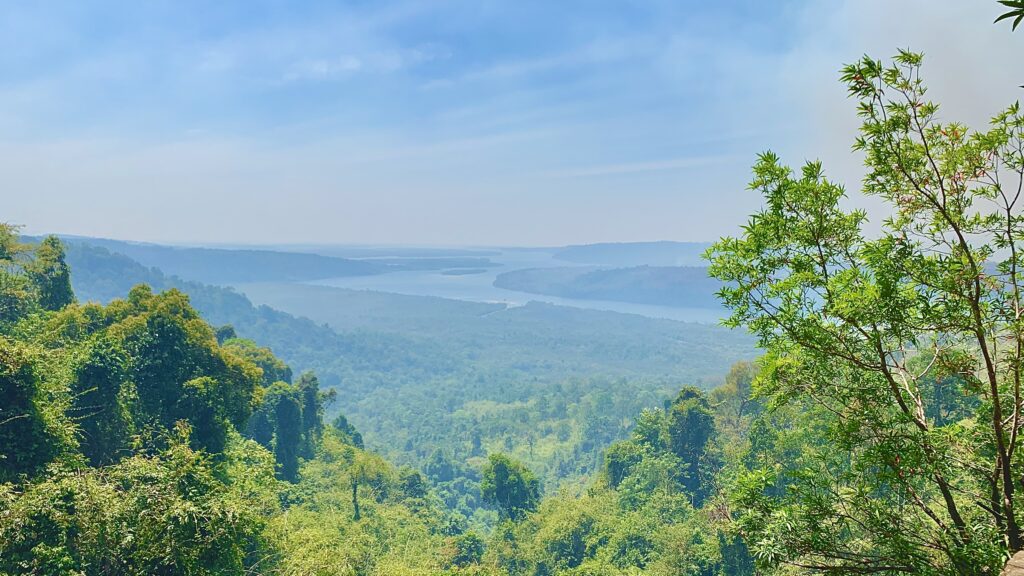 Overview of Metuek river from waterfall